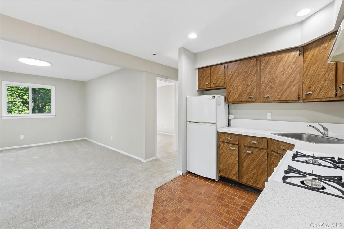 Photo of 244 Lakeside Trail