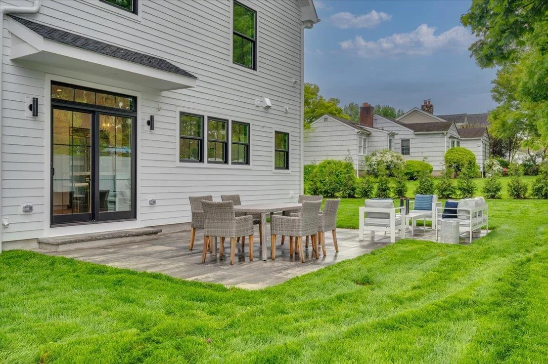 Photo of 12 Fairway Avenue