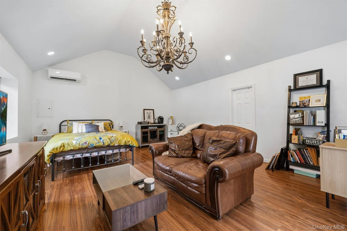 Photo of 168 Shawangunk Road
