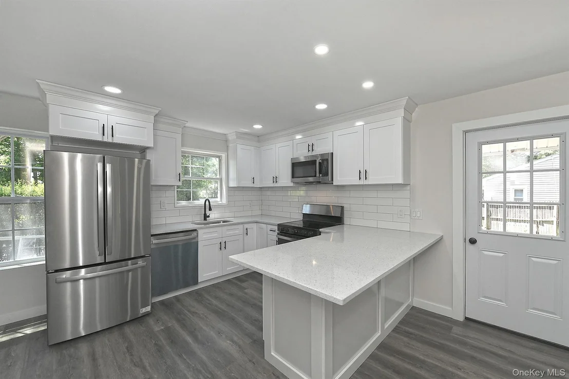 Photo of 208 Lake Drive