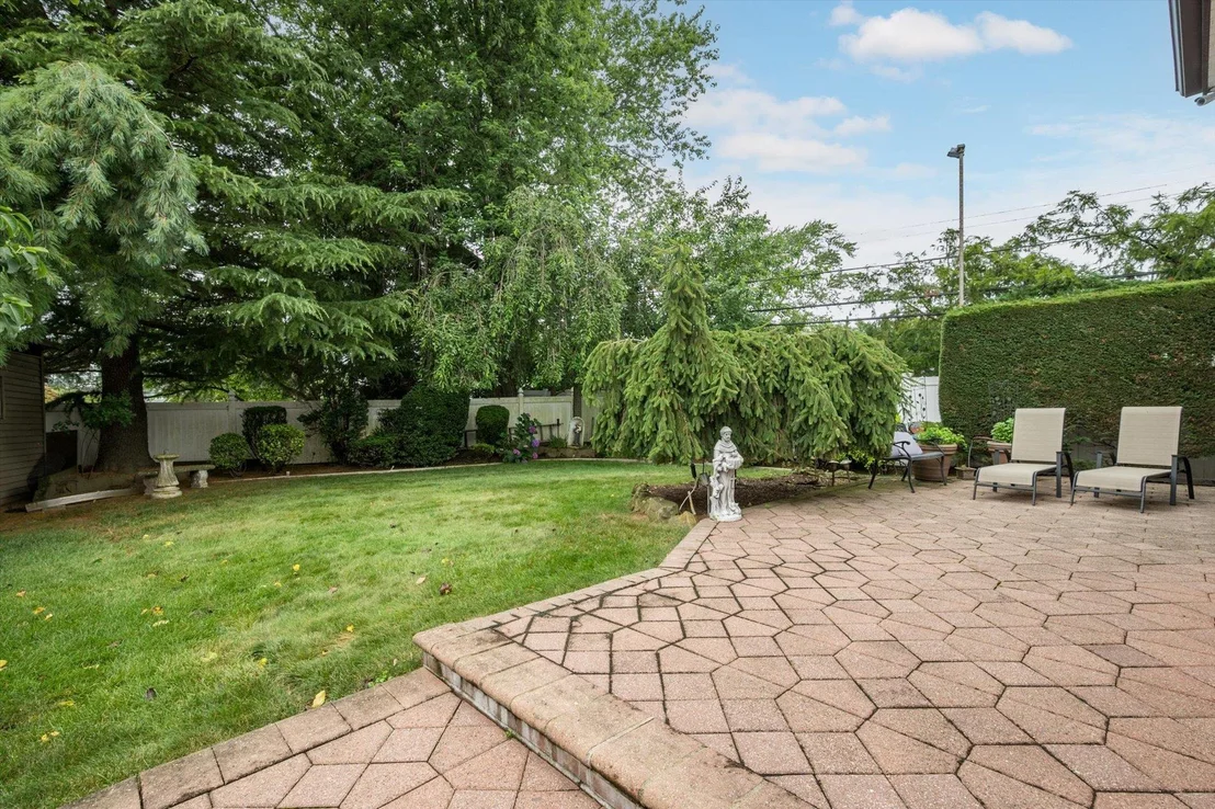 Photo of 7 Crocus Drive