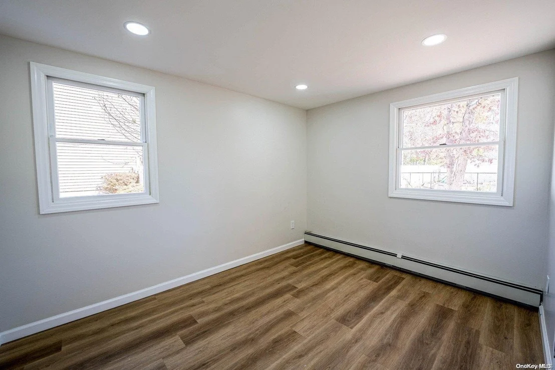 Photo of 19 Cedar Ridge Drive