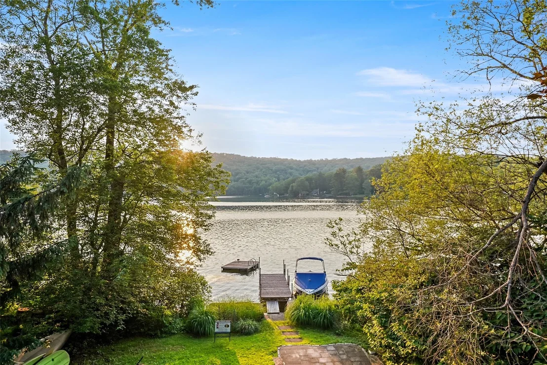 Photo of 21 Chippewa Road