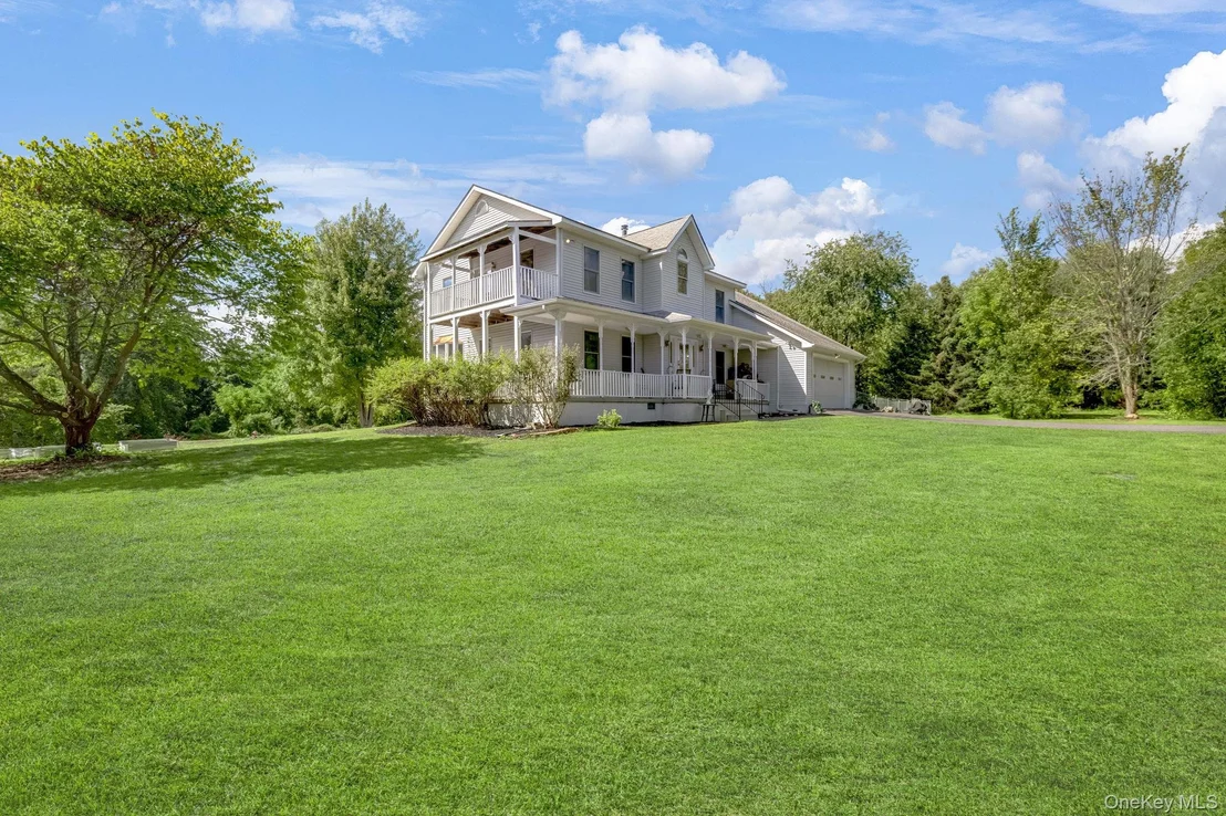 Photo of 19 Eagle Heights Place