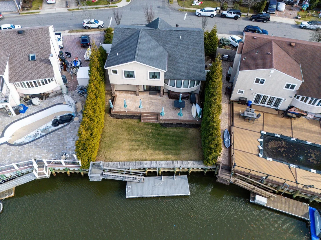 Photo of 3844 Carrel Boulevard