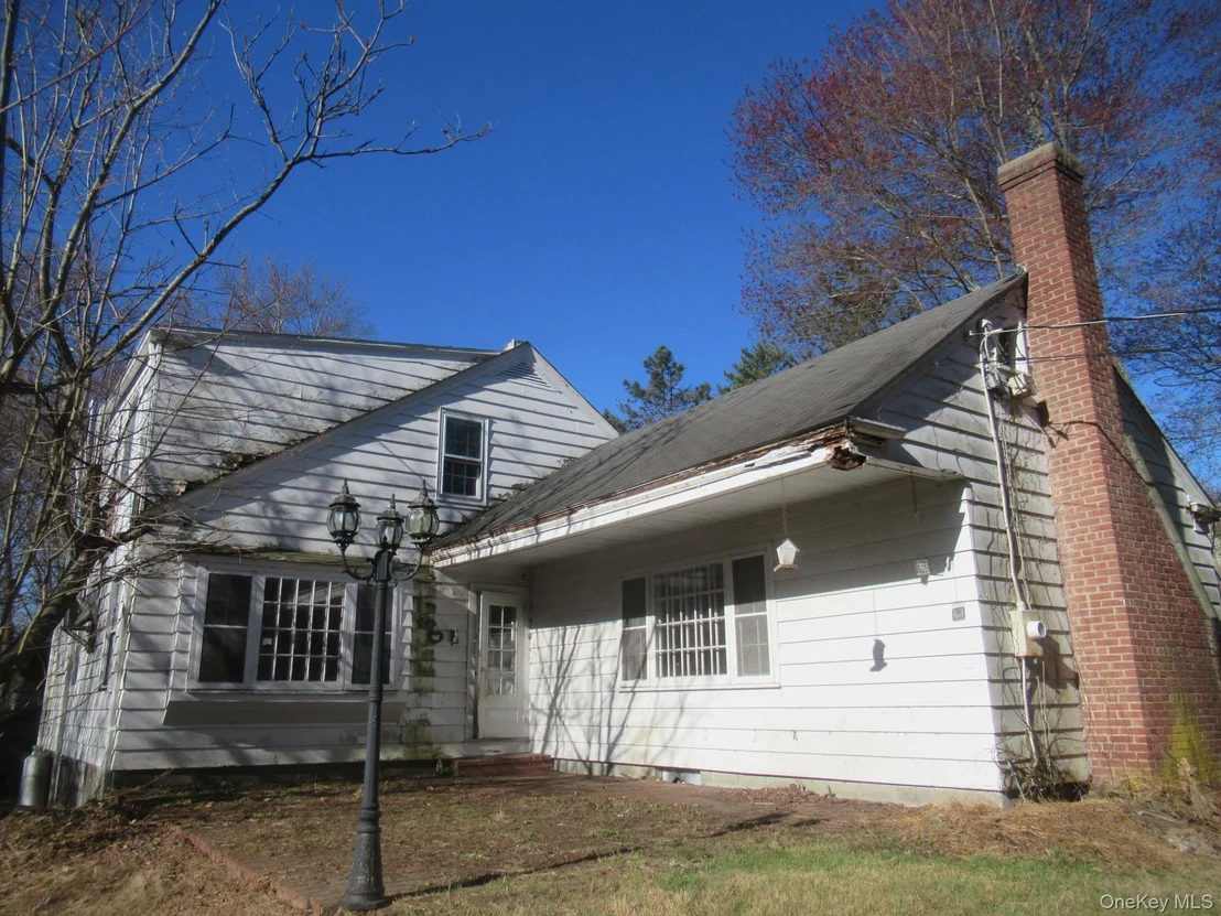 Photo of 2929 State Route 52