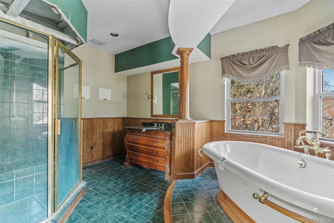 Photo of 2 Bridle Way
