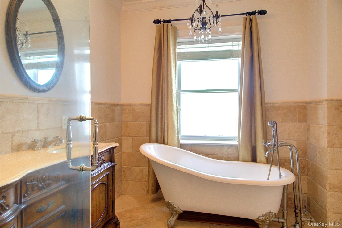 Photo of 159 Magnolia Boulevard