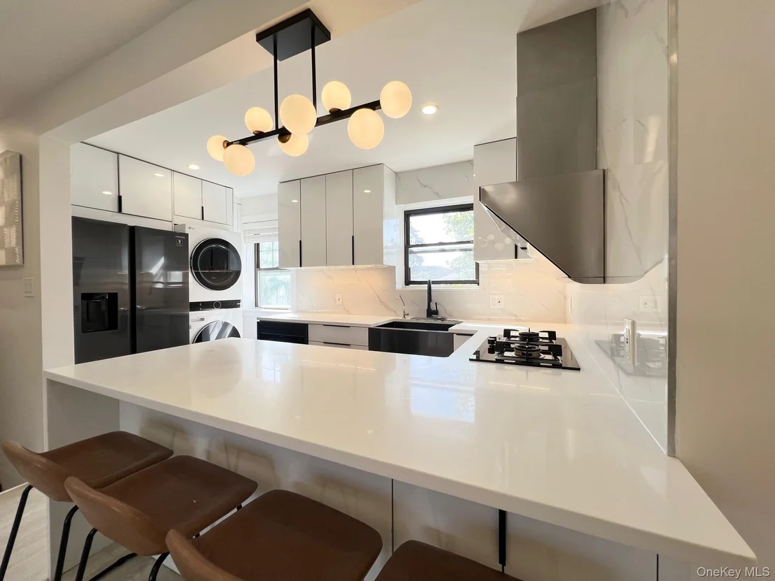 Photo of Unit B at 13707 68th Drive