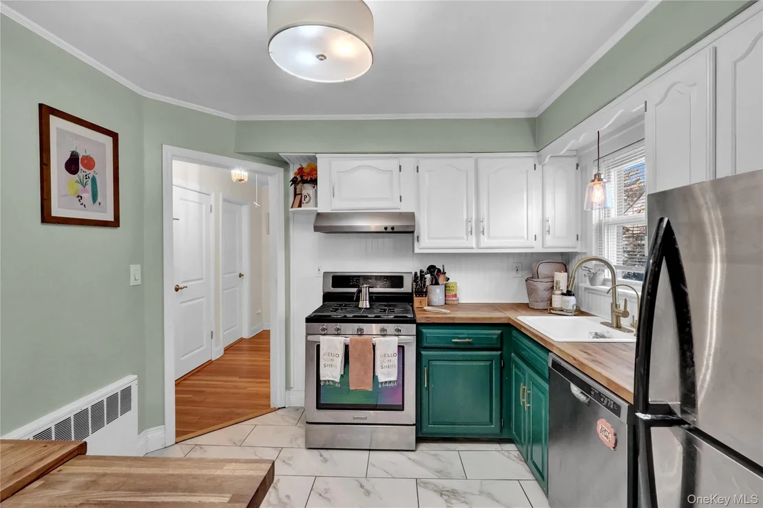 Photo of 2642 Clovermere Road