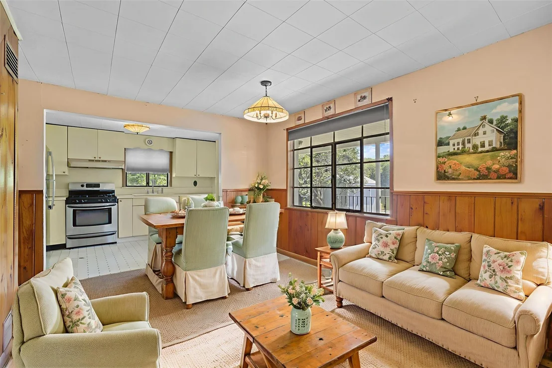 Photo of 65 Lakeside Road