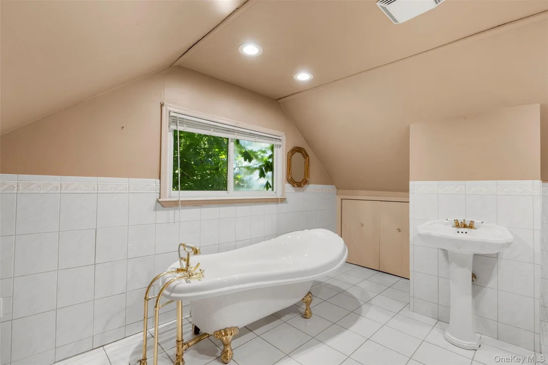 Photo of 9 Pembrook Drive