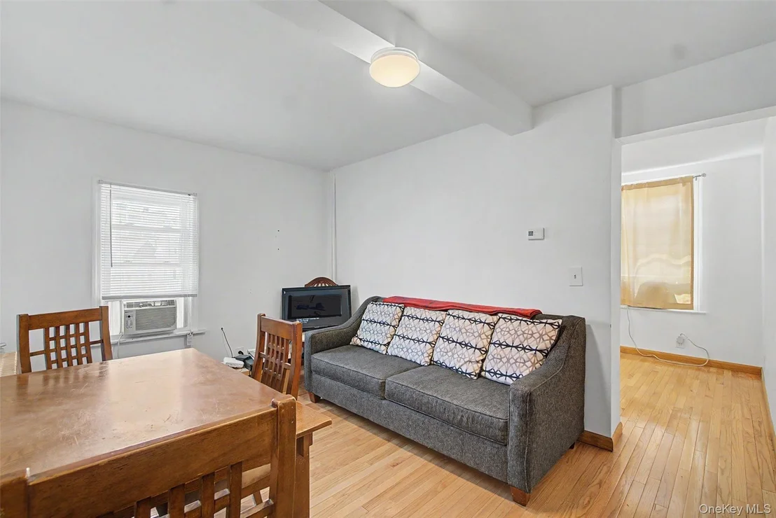 Photo of 1608 Merry Avenue
