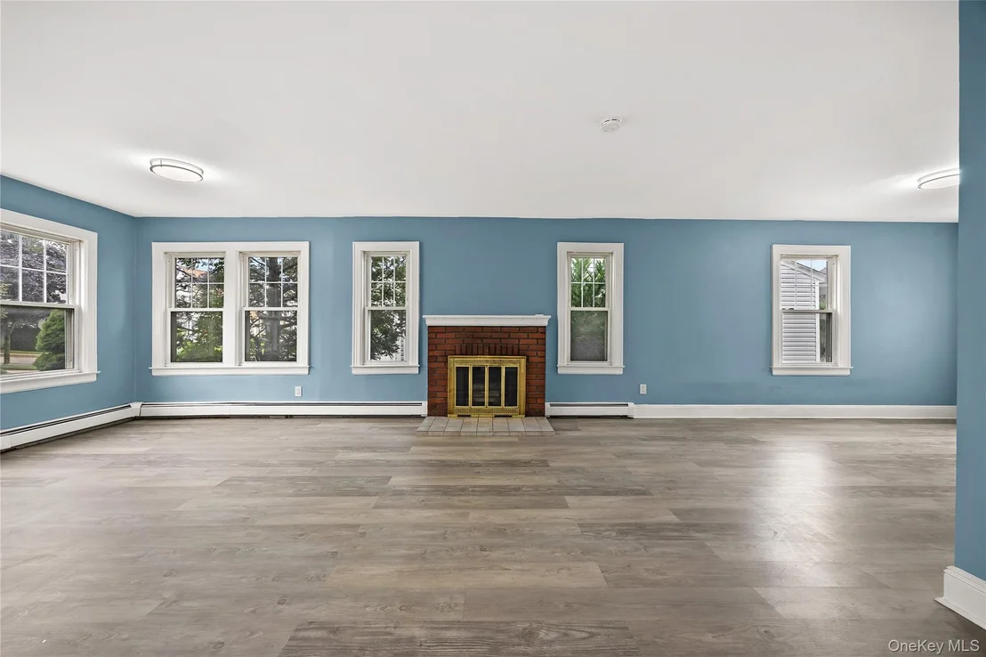 Photo of 425 Marcellus Road