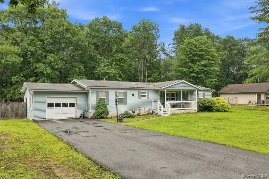 Photo of 27 Delaware Drive