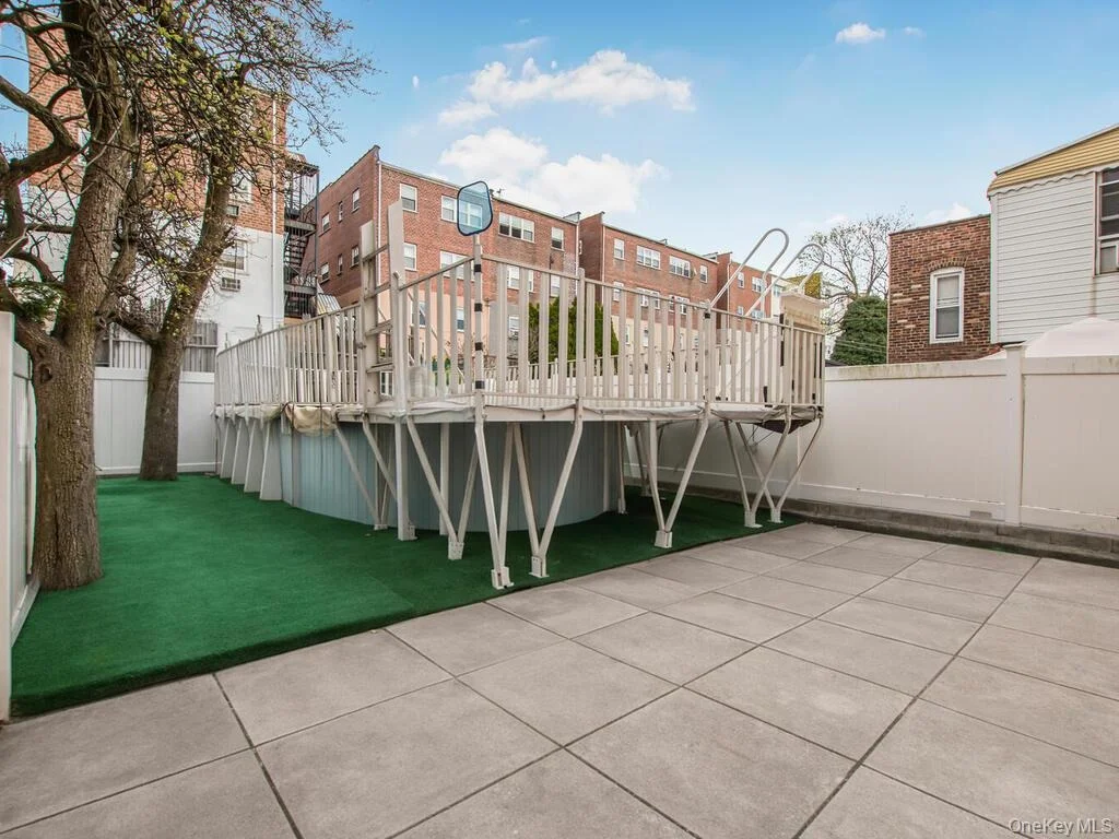 Photo of 1062 Calhoun Avenue