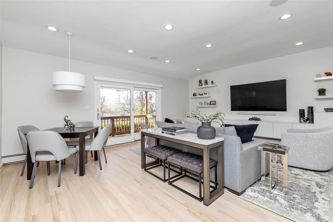 Photo of 2884 Joyce Lane