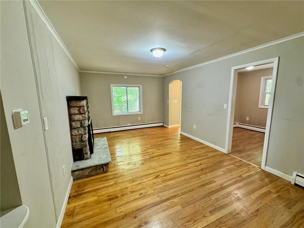 Photo of 2184 South Road