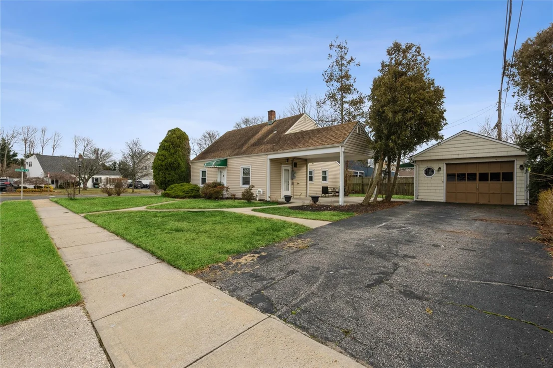 Photo of 8 Sandy Lane