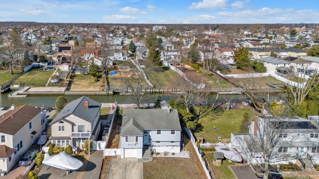 Photo of 16 Beverly Road