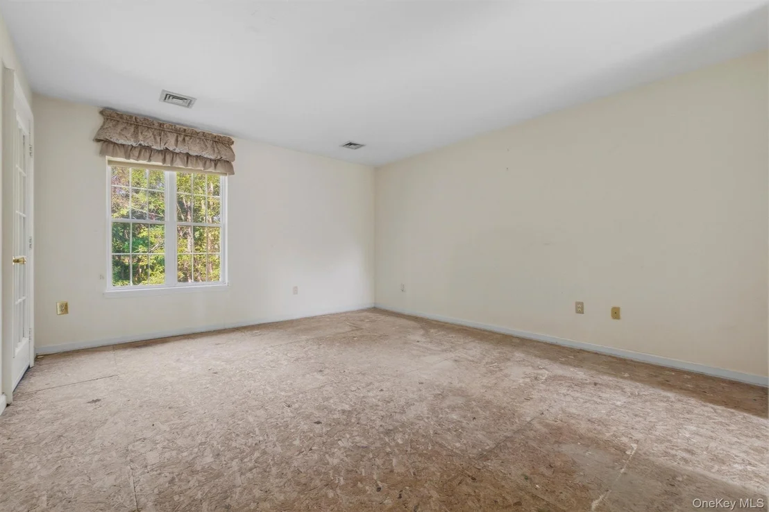 Photo of 14 Glen Eagles Drive