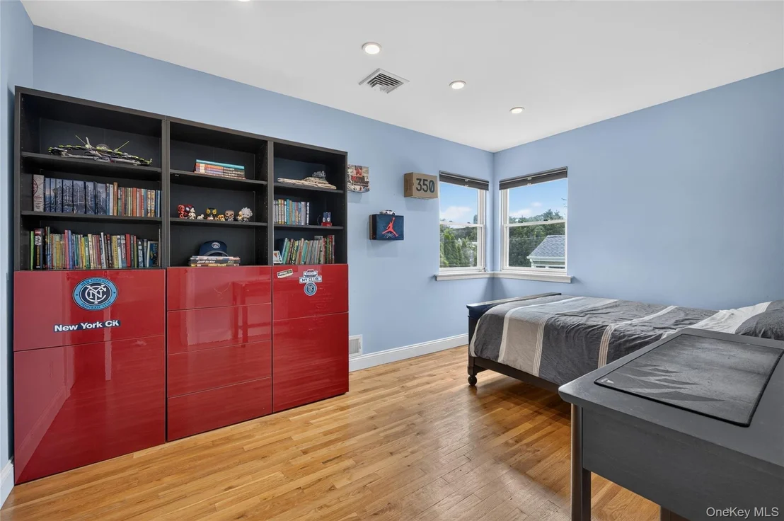 Photo of 8 Yates Lane