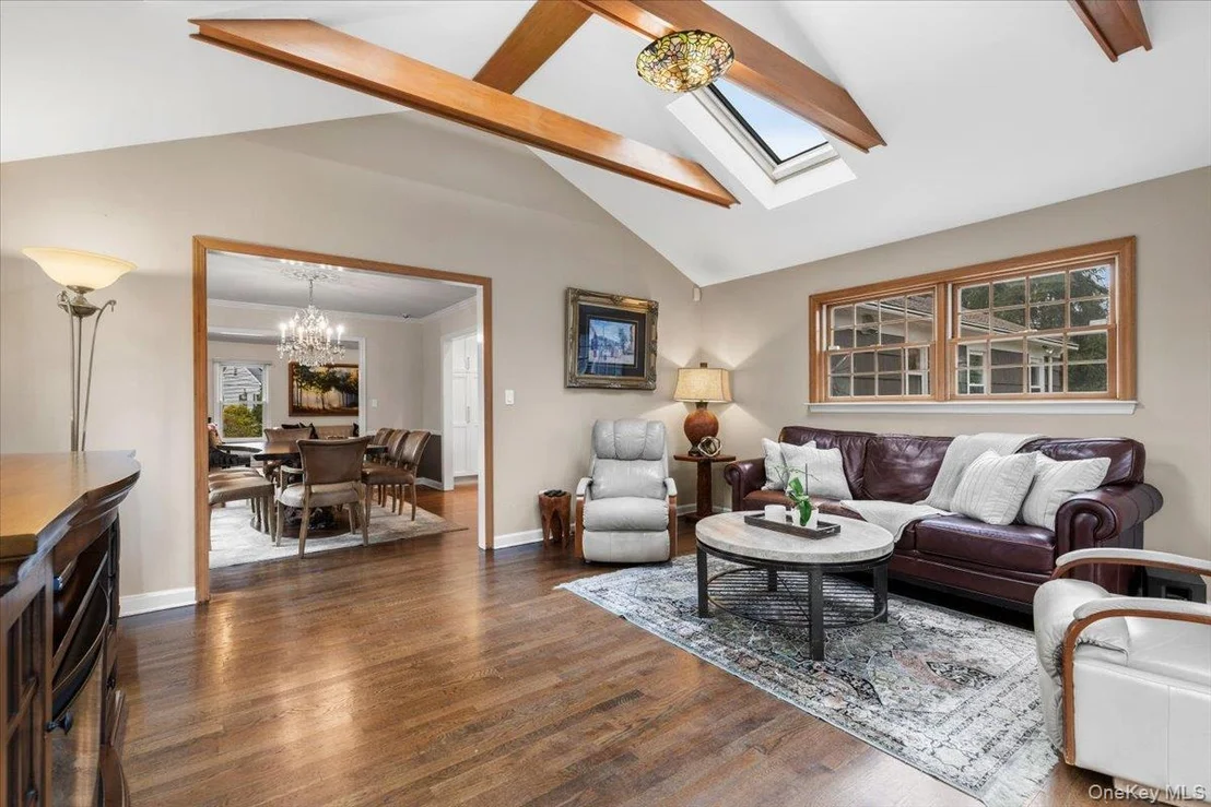 Photo of 14 Edgemont Circle