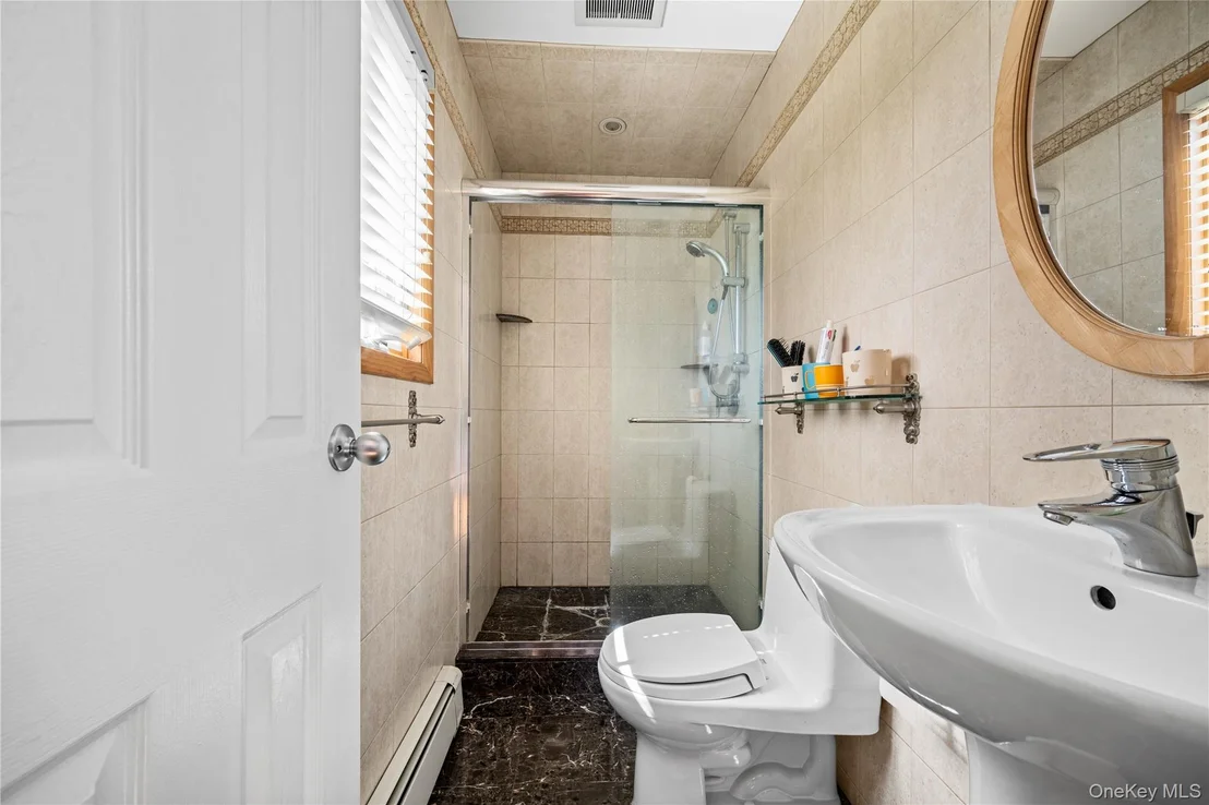 Photo of 150 Roxton Road