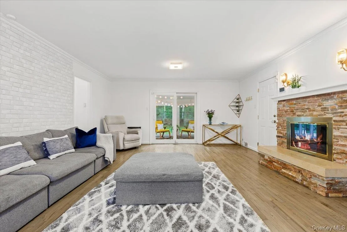 Photo of 38 Brevoort Lane