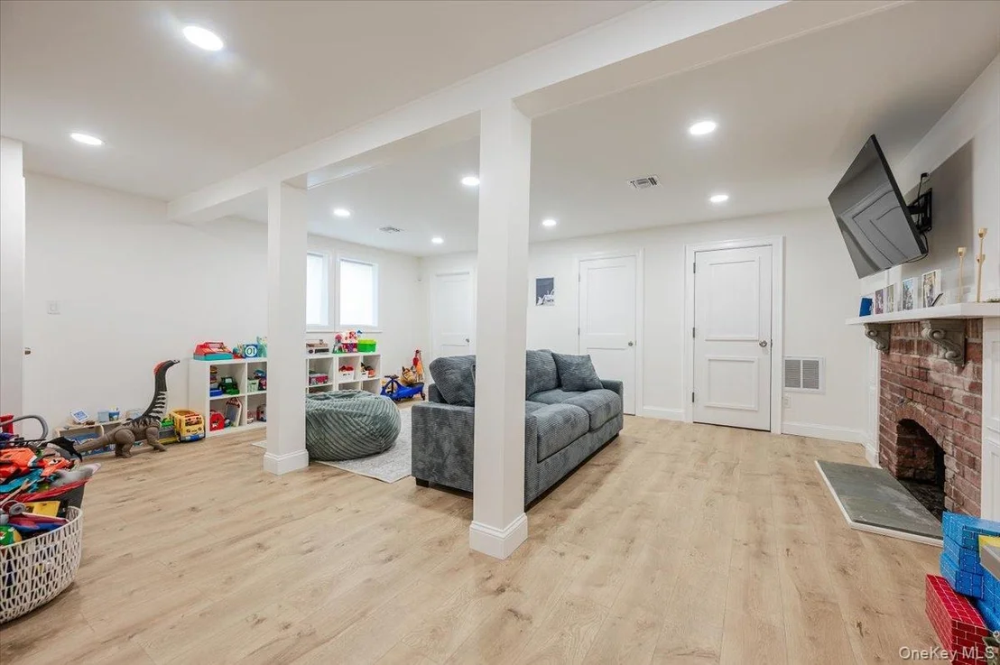 Photo of 55 Hickory Road