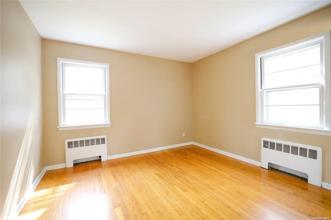 Photo of 75 Underhill Road