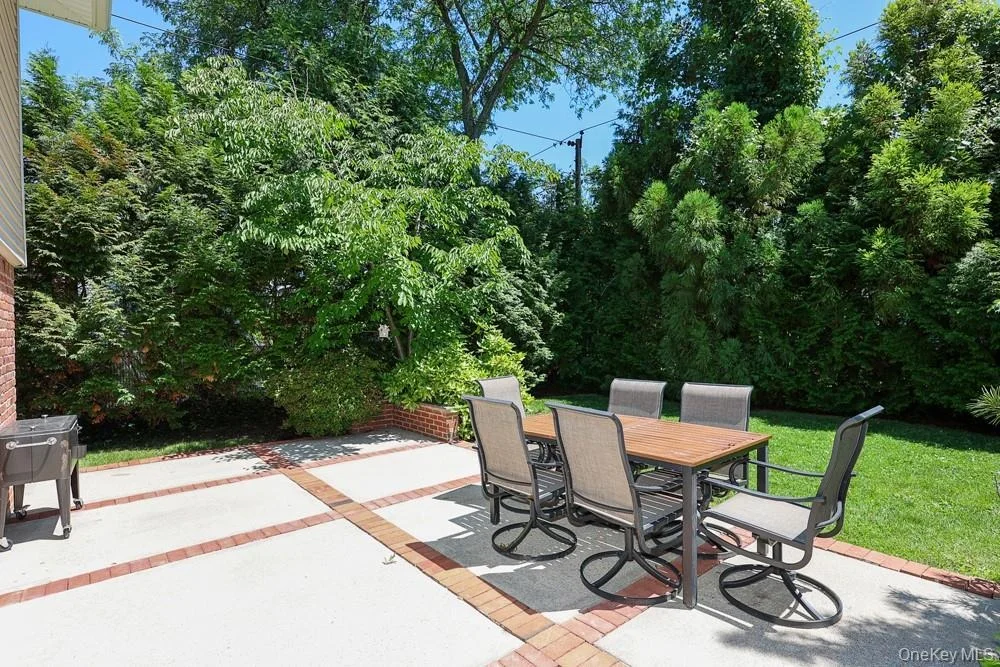 Photo of 238 Birch Drive