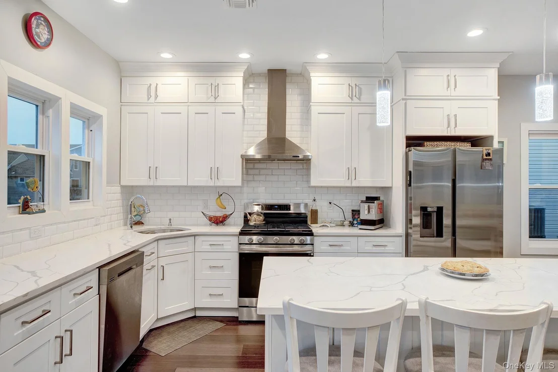 Photo of 124 Beach Avenue