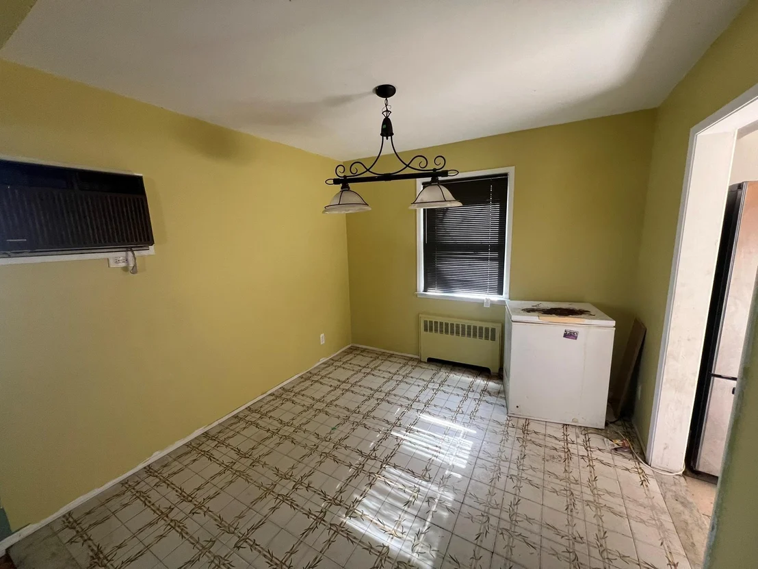 Photo of 827 Catalpa Drive