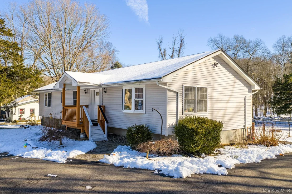 Photo of 100 Maybrook Road
