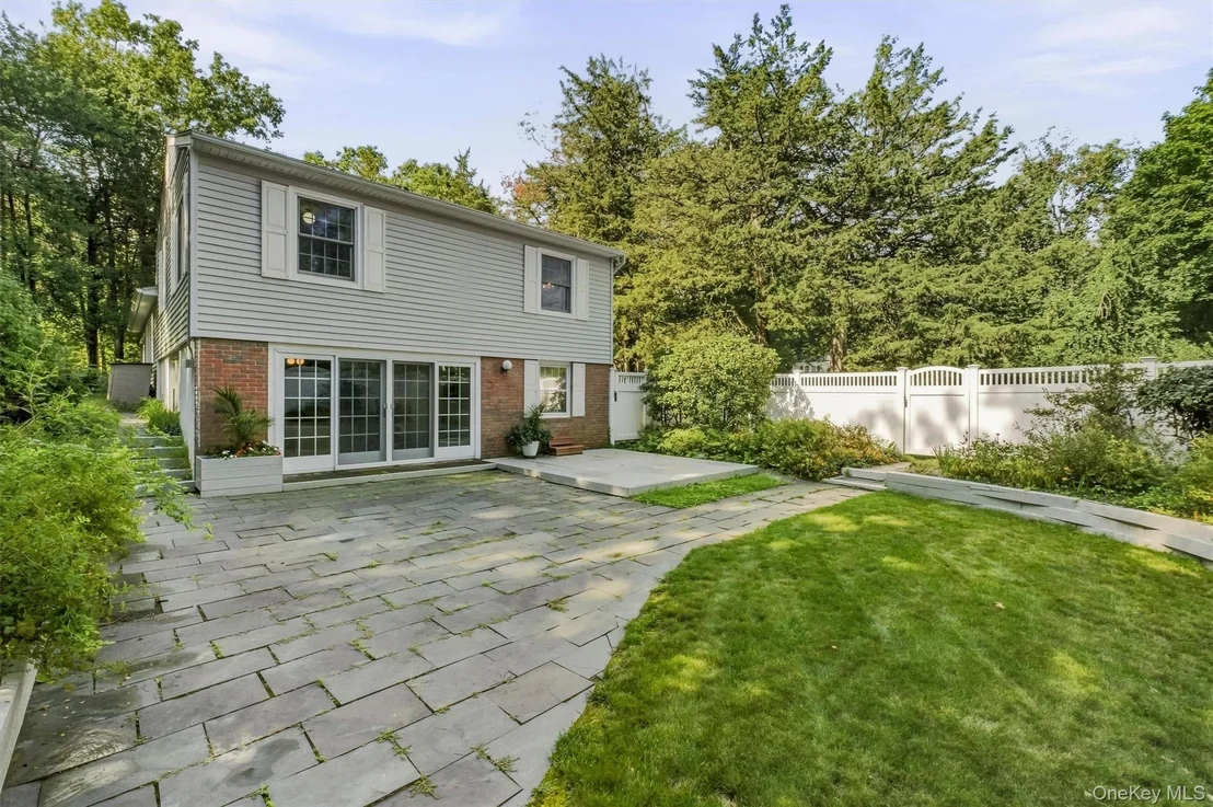 Photo of 10 Oak Bend Road