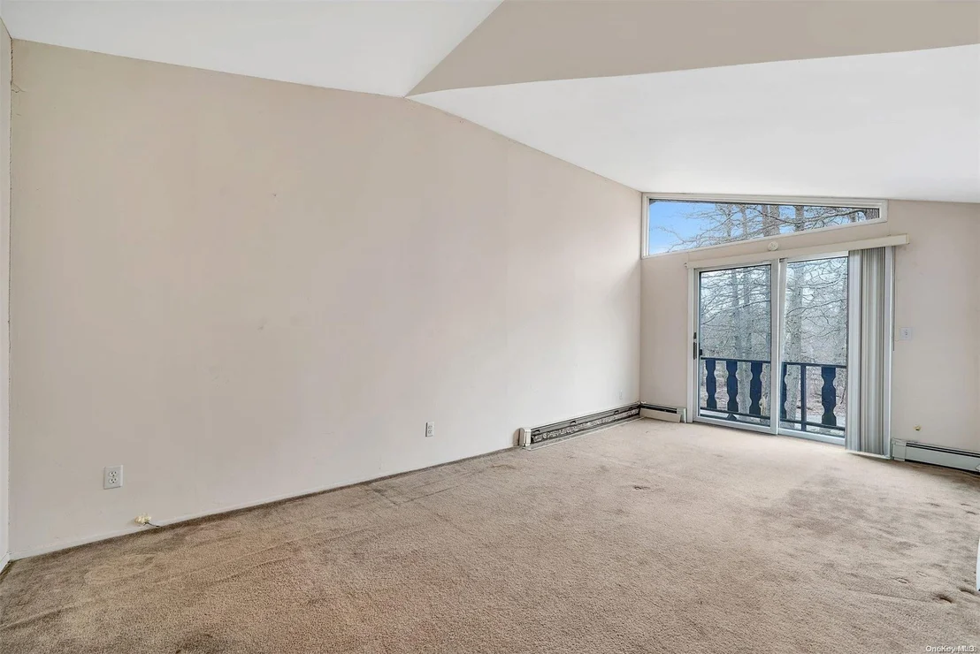 Photo of 32 Deer Path Road