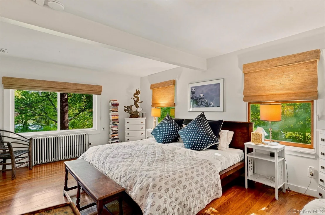 Photo of 44 Cayuga Road