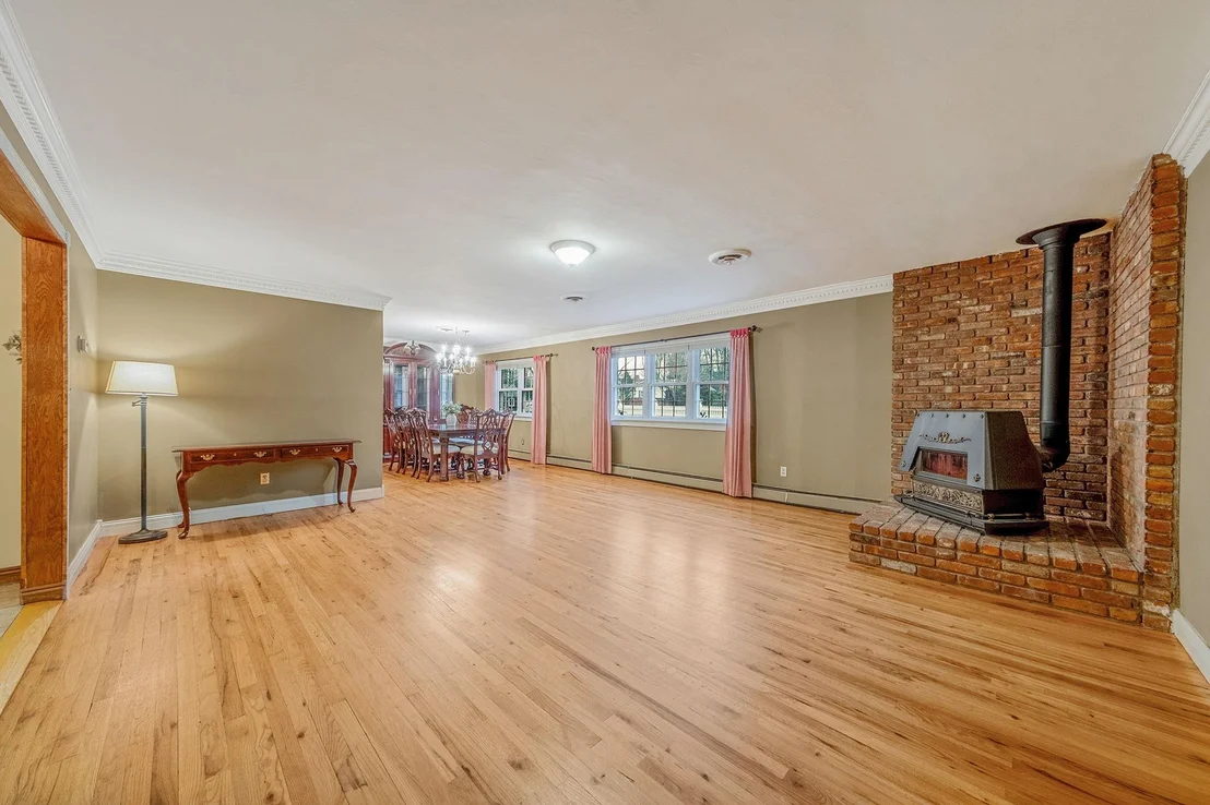 Photo of 41 Winslow Lane