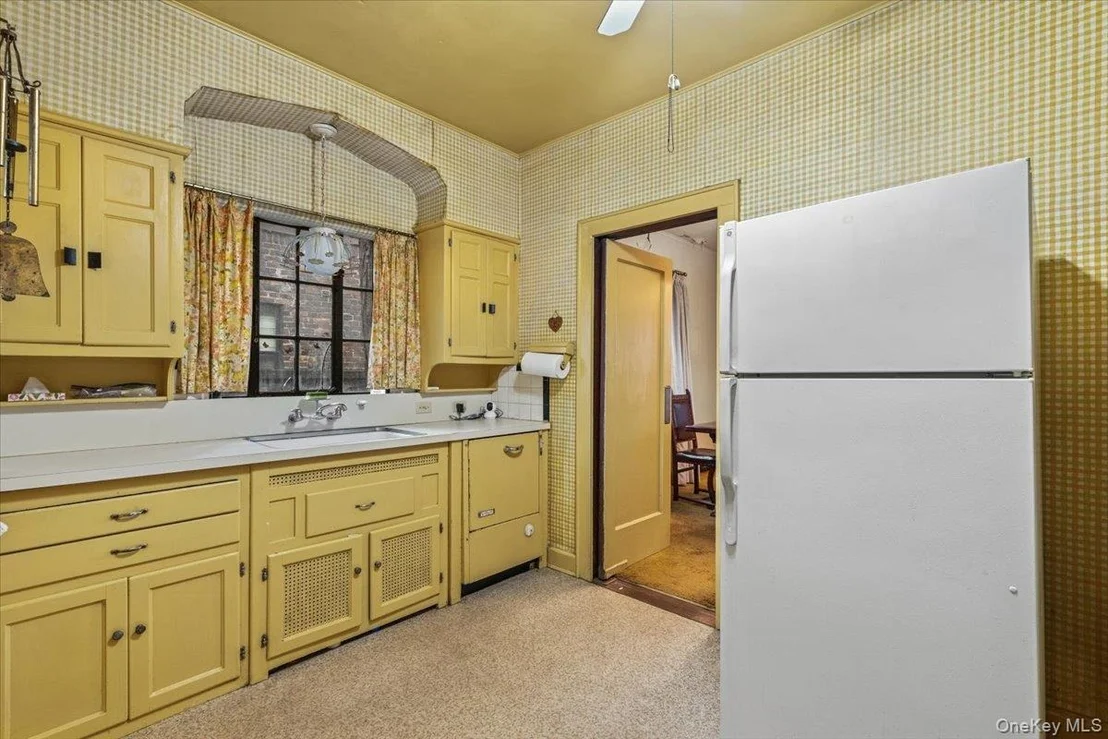 Photo of 32-29 Parsons Boulevard