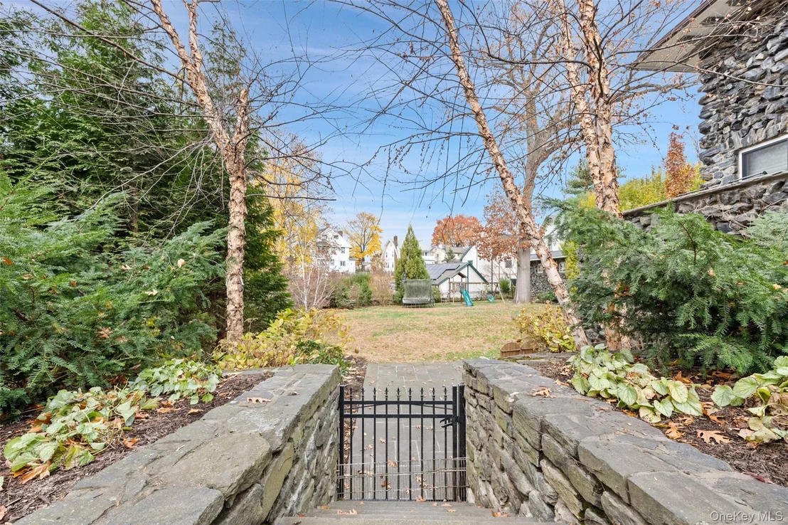 Photo of 65 Harmon Avenue