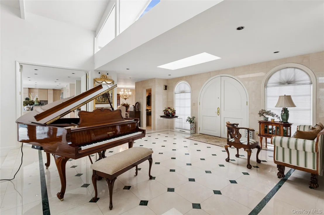 Photo of 247 Barrett Road