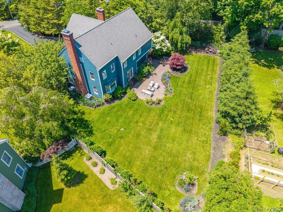 Photo of 64 Bradford Avenue