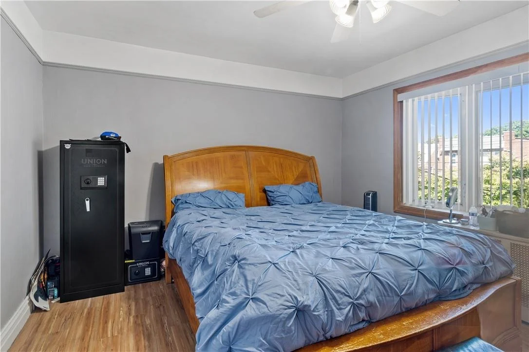 Photo of 1847 Haight Avenue