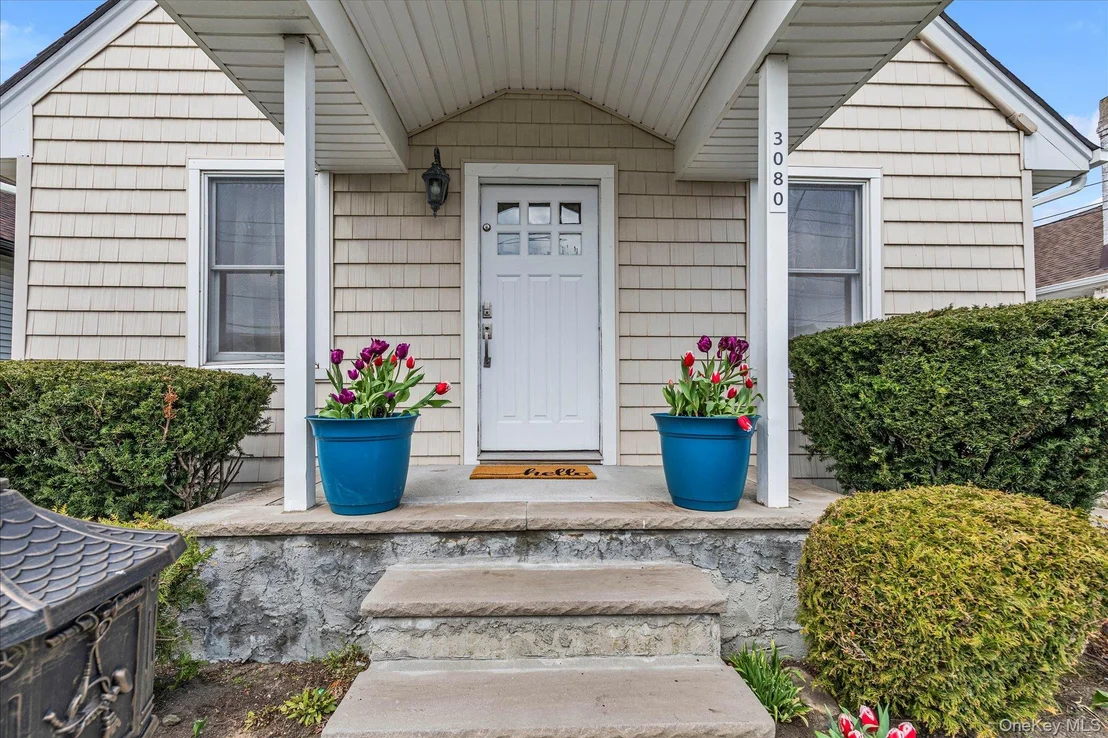 Photo of 3080 Roxbury Road
