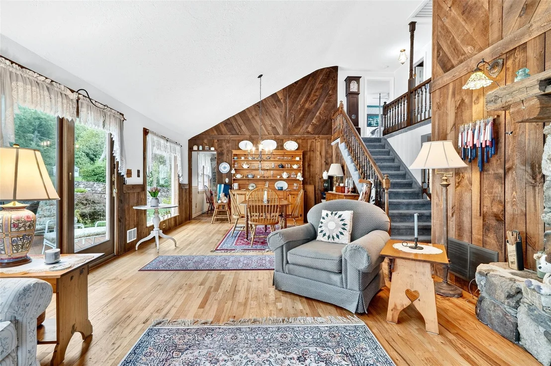 Photo of 243 Dingle Ridge Road