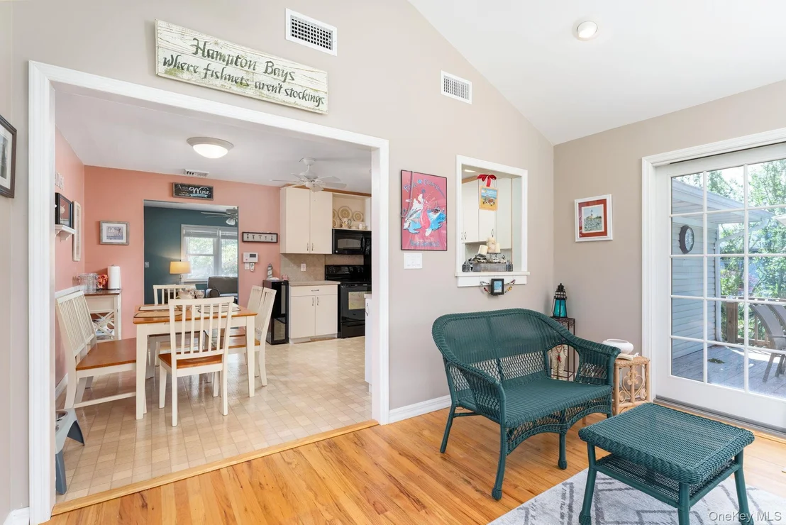 Photo of 23 Staller Boulevard