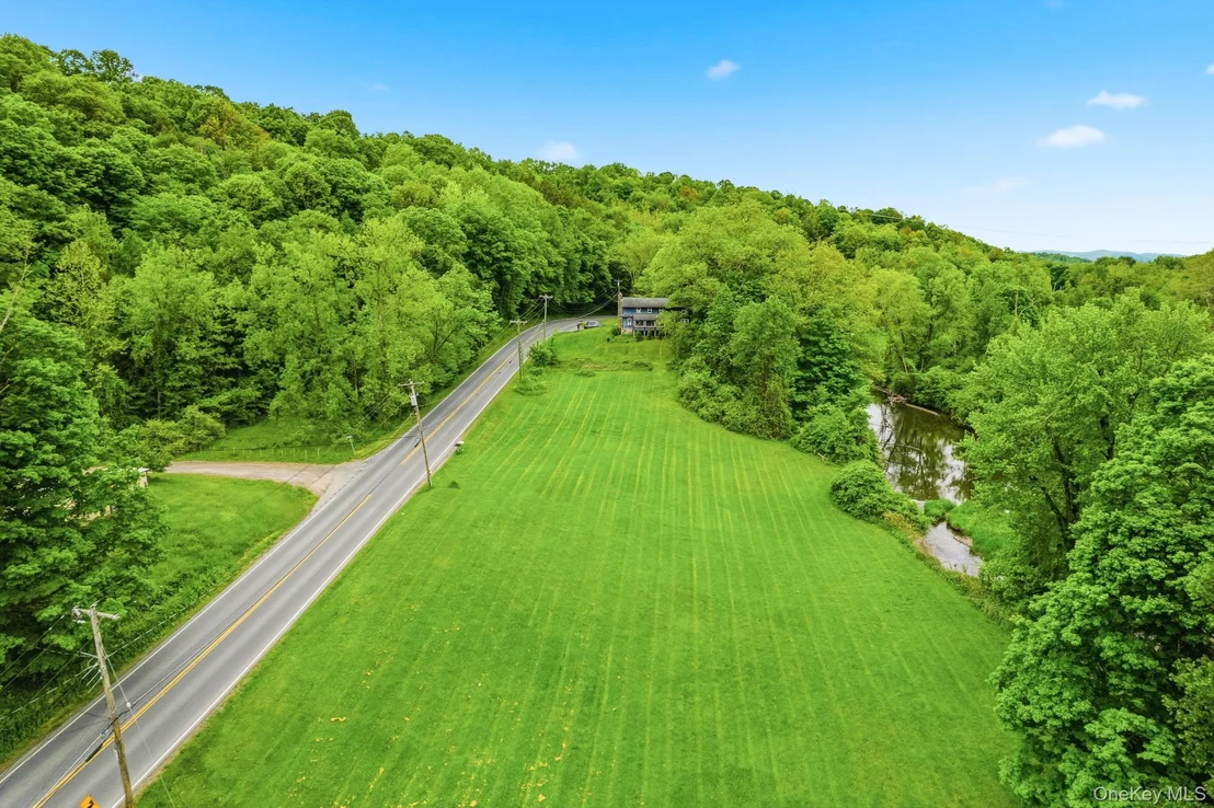 Photo of 326 Old State Route 22