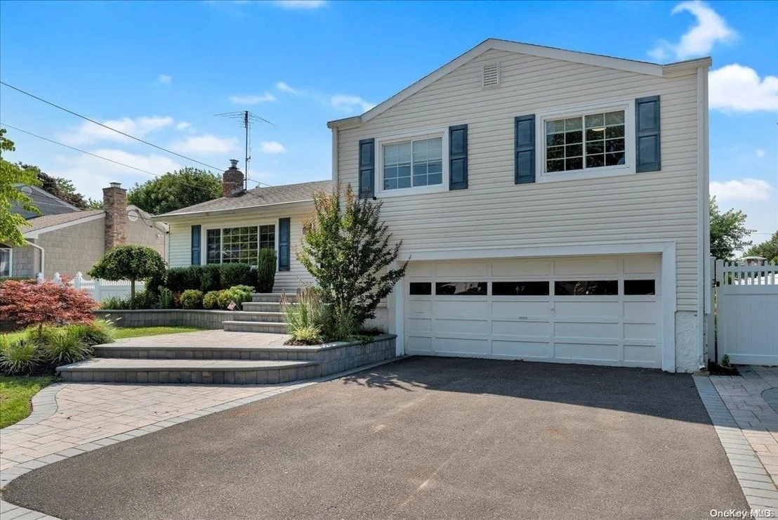 Photo of 67 Farmers Avenue