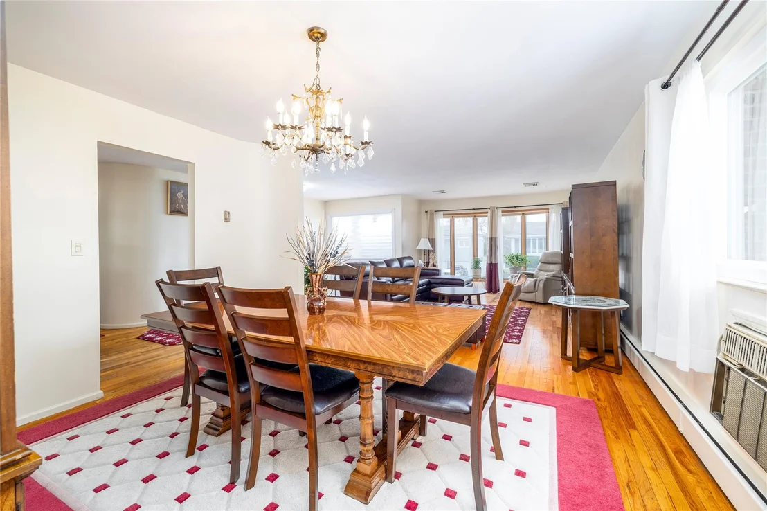 Photo of 1001 Green Place